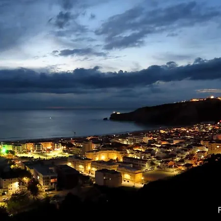 Lucas House Tatil Evi