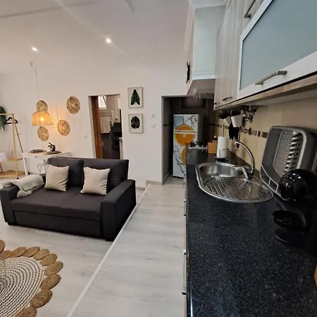 Lucas House Nazare