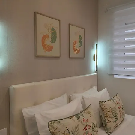 Lucas House בית נופש נאזרה