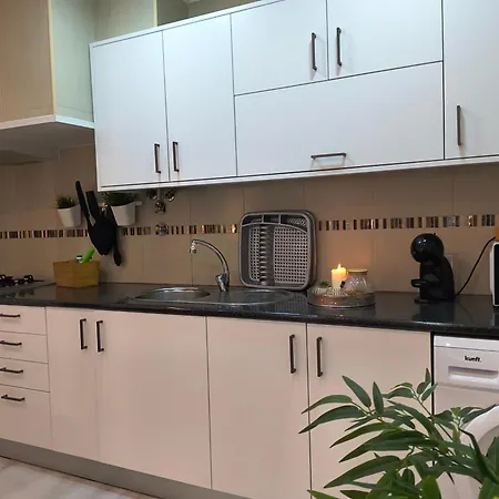 בית נופש Lucas House נאזרה